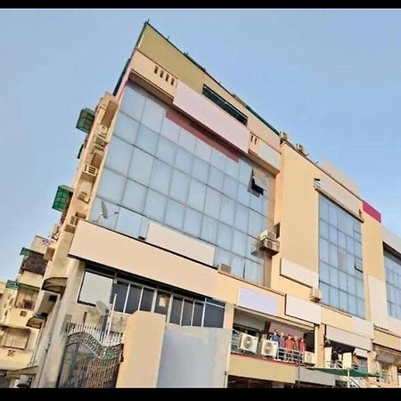 Hotel Anjali Palace 아흐메다바드 외부 사진